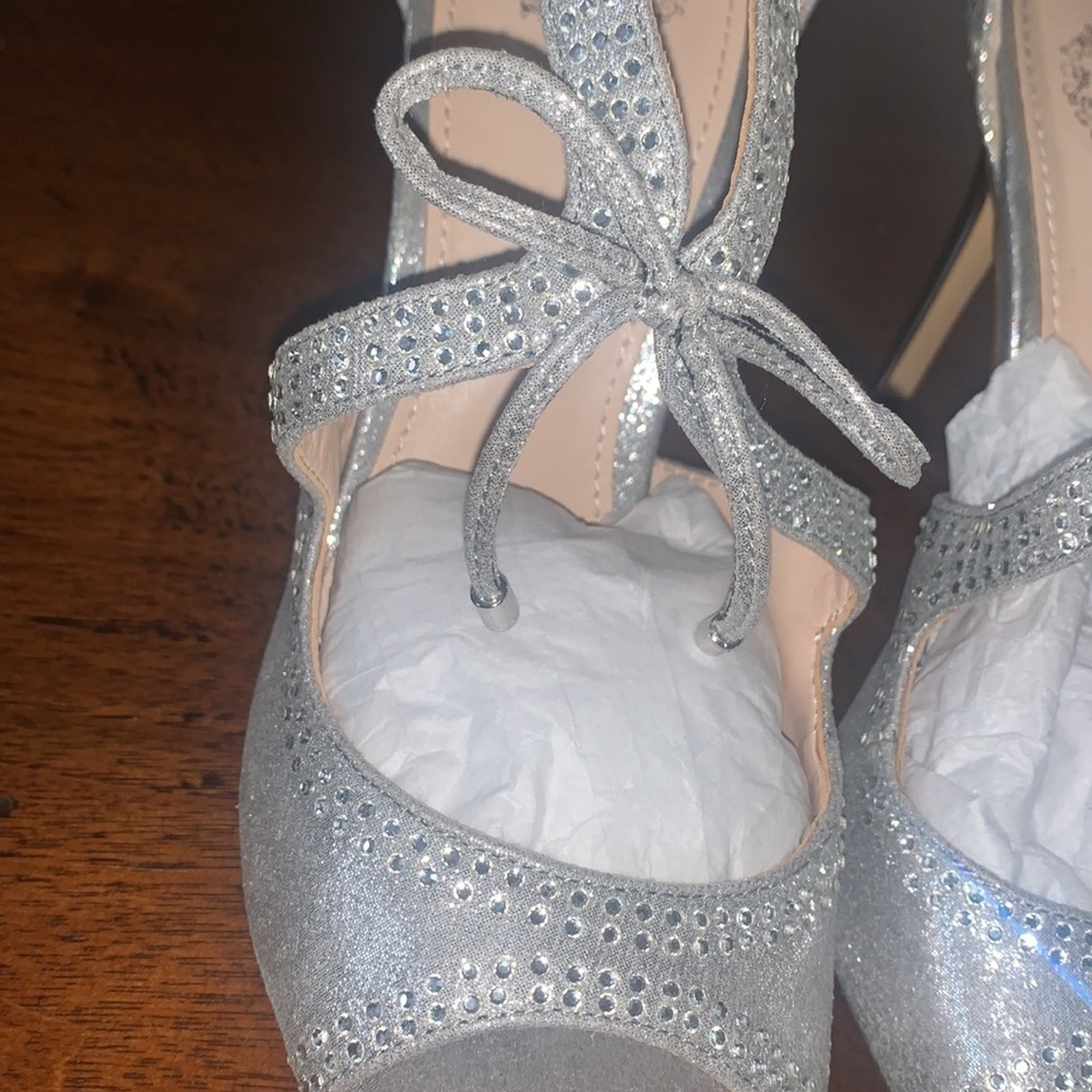 Silver Imiller Heels New Size 8.5 - Picture 3 of 10